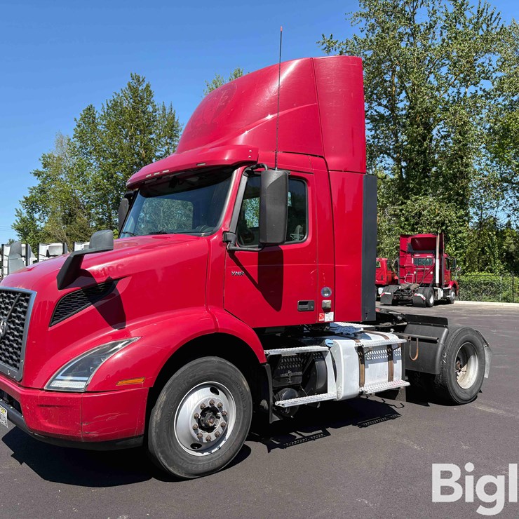 2018 Volvo VNR42T Truck Tractor