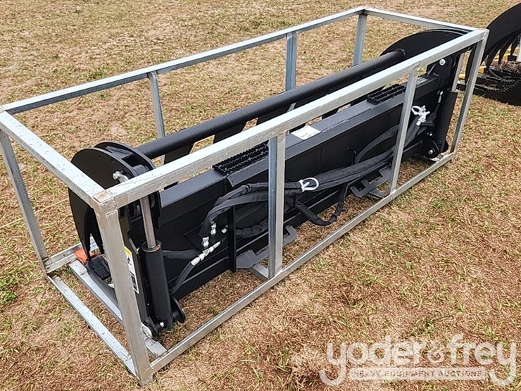 unused-heavy-grass-fork-grapple-to-suit-skidsteer,-working-width-78''-operating-pressure:-16mpa-image-1
