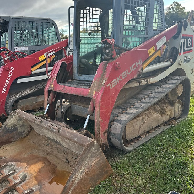 2017 TAKEUCHI TL8