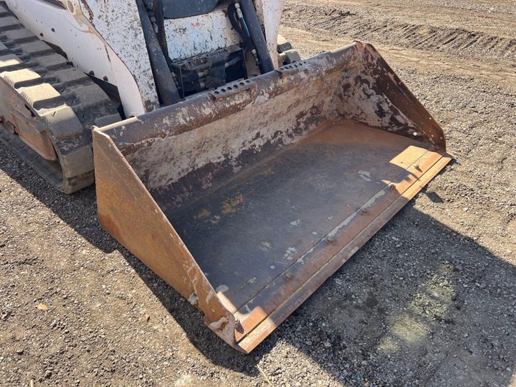2019-bobcat-t590-image-17