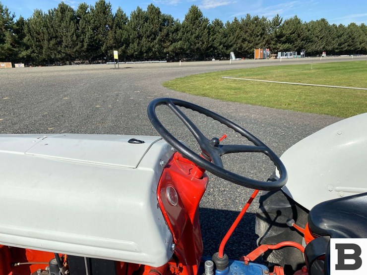 ford-tractor-image-16