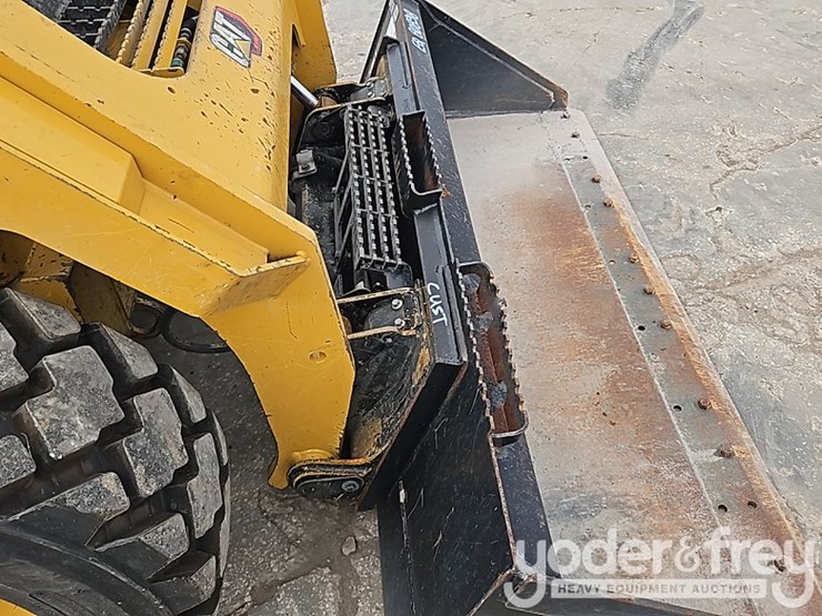 2021-caterpillar-272d3-image-10