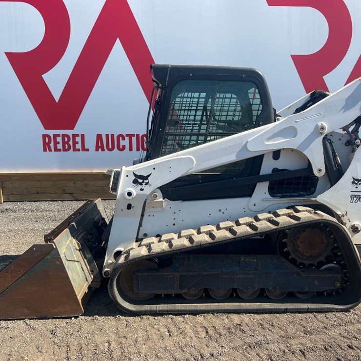 2021 BOBCAT T740