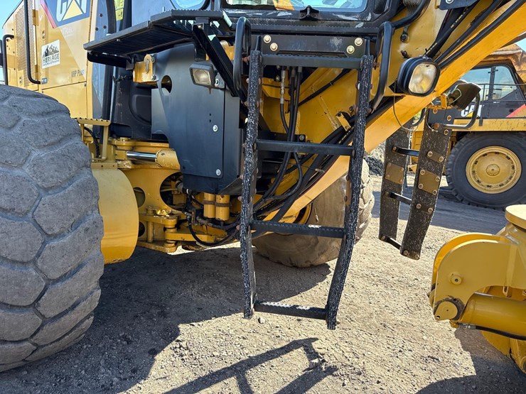 caterpillar-16m-vhp-image-18