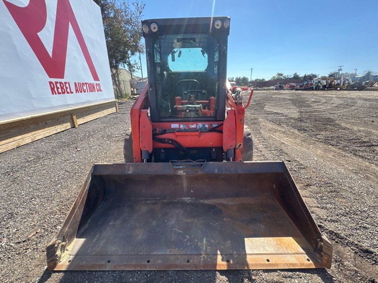 kubota-ssv65-image-3