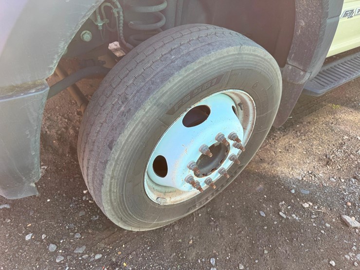 2019-ford-f550-xl-image-24