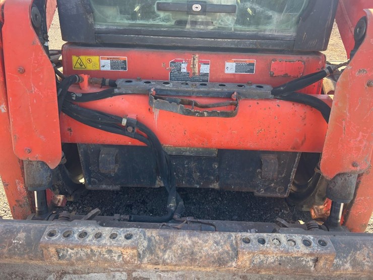kubota-ssv65-image-10