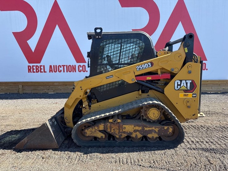 2021-caterpillar-259d3-image-1