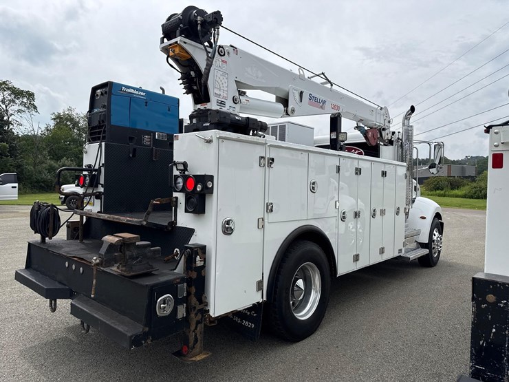 2019-peterbilt-337-image-5
