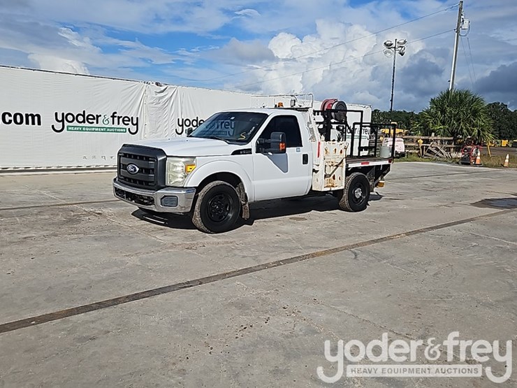 2011-ford-f350-image-2
