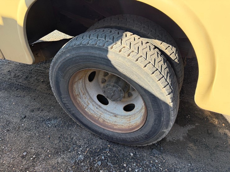 2019-ford-f550-xl-image-24