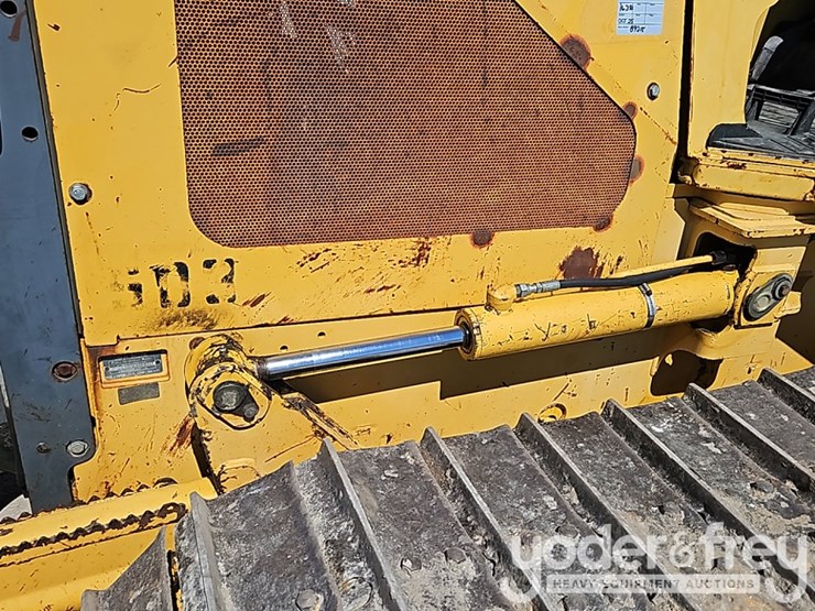 deere-650h-lgp-image-17