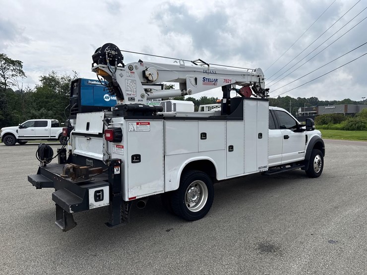 2022-ford-f550-xlt-image-5