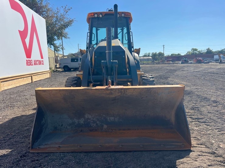 deere-410l-image-7