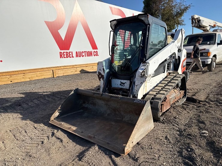 2021-bobcat-t595-image-2