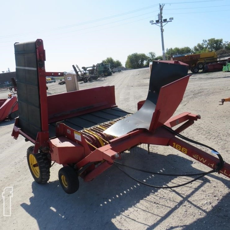 NEW HOLLAND 166