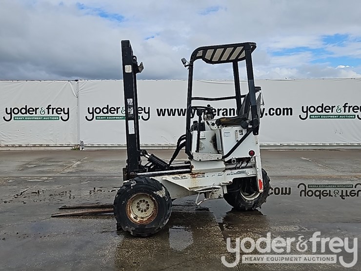 2004-moffett-m5500-image-2