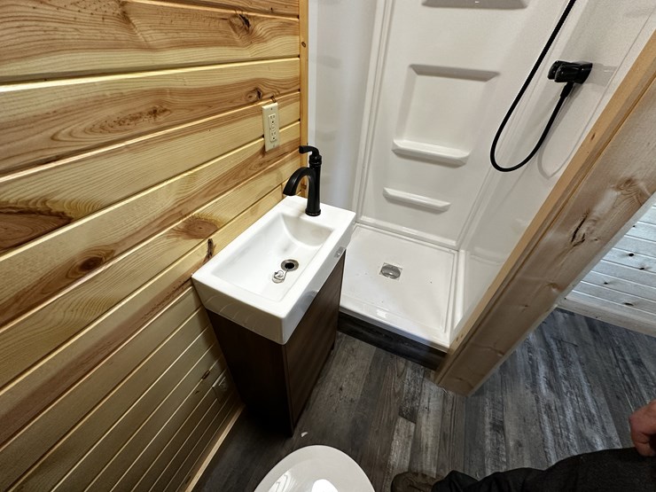 #1703-•-fully-finished-portable-cabin-image-65