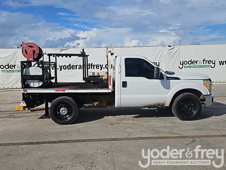 2011-ford-f350-image-6