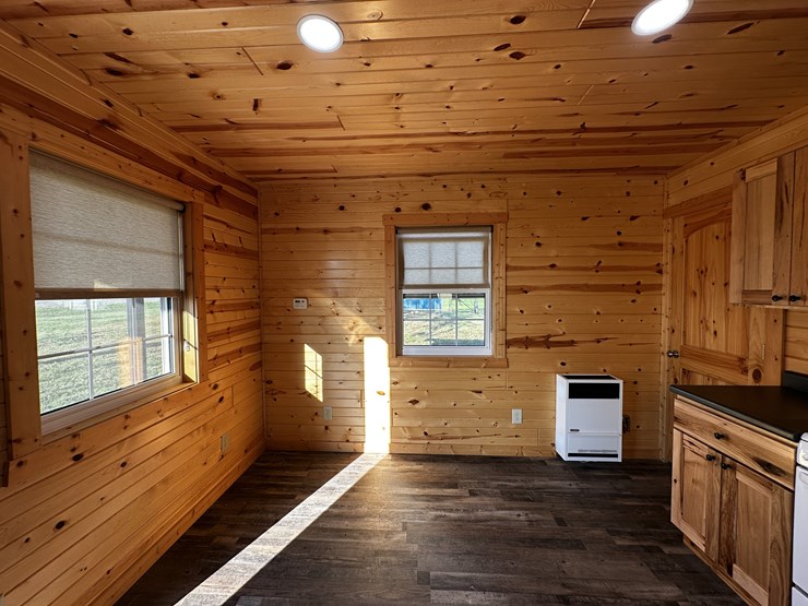 #1703-•-fully-finished-portable-cabin-image-49