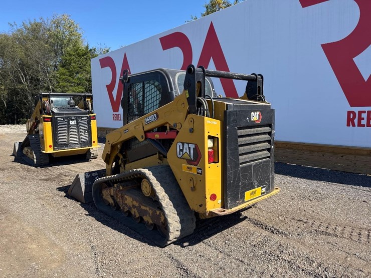 2021-caterpillar-259d3-image-2