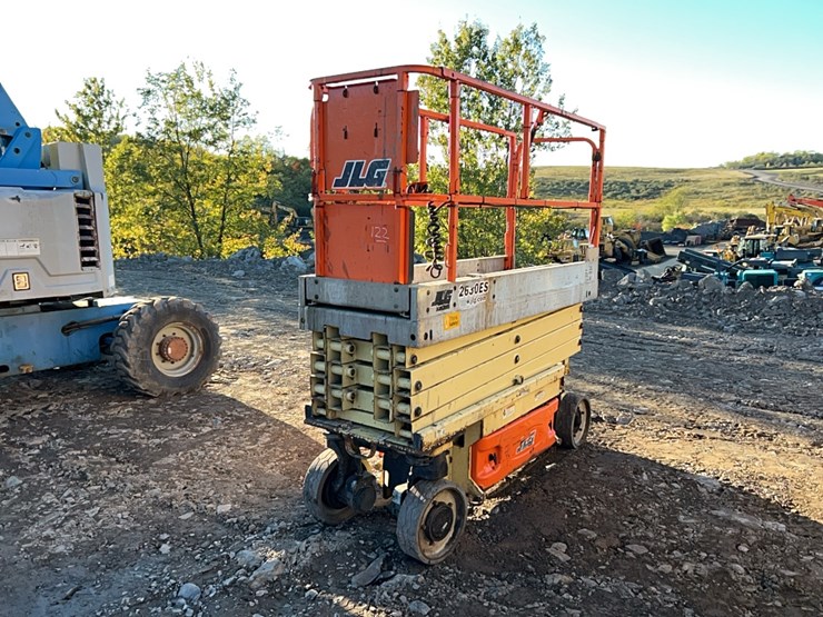 jlg-2630es-image-1