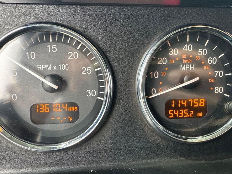 2019-peterbilt-337-image-30