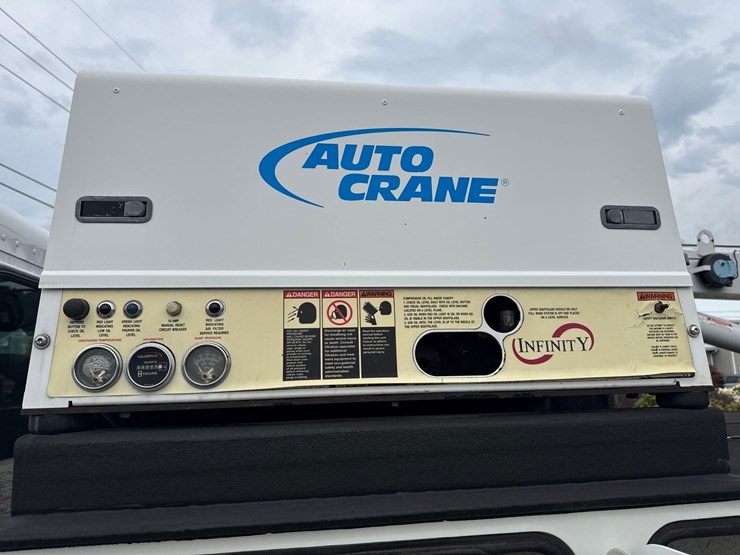 2018-peterbilt-337-image-12