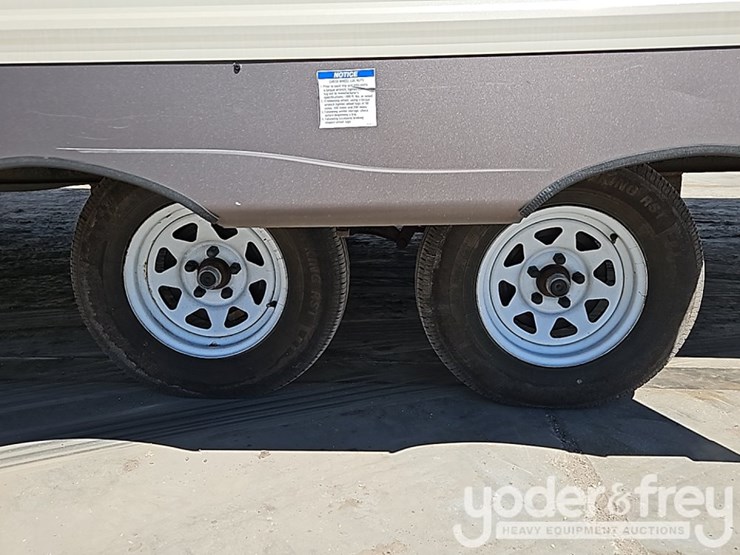 2018-35'-forest-river-shasta-oasis-30qb-travel-trailer,-one-slideout,-sleeps-8-image-15