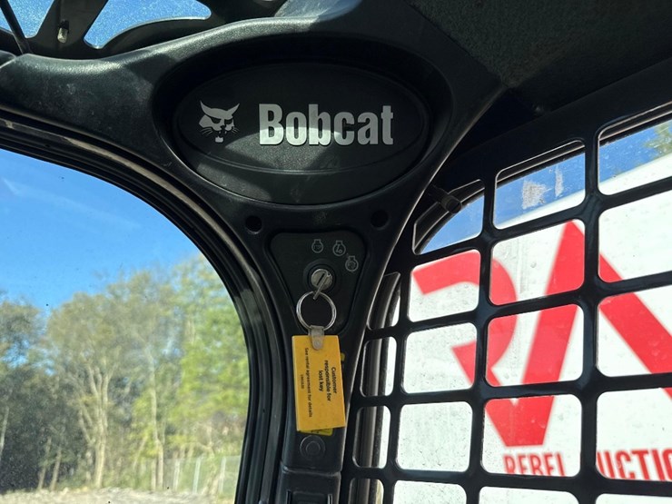 2021-bobcat-t595-image-26