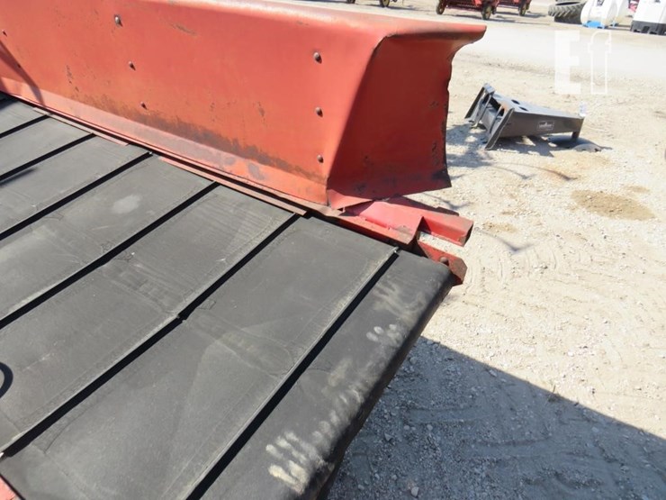 new-holland-144-image-5