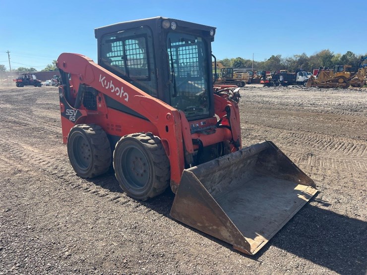 kubota-ssv65-image-6
