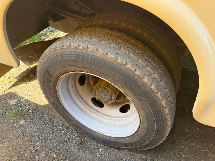 2019-ford-f550-xl-image-26
