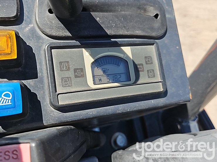 2022-hitachi-zx17u-image-33