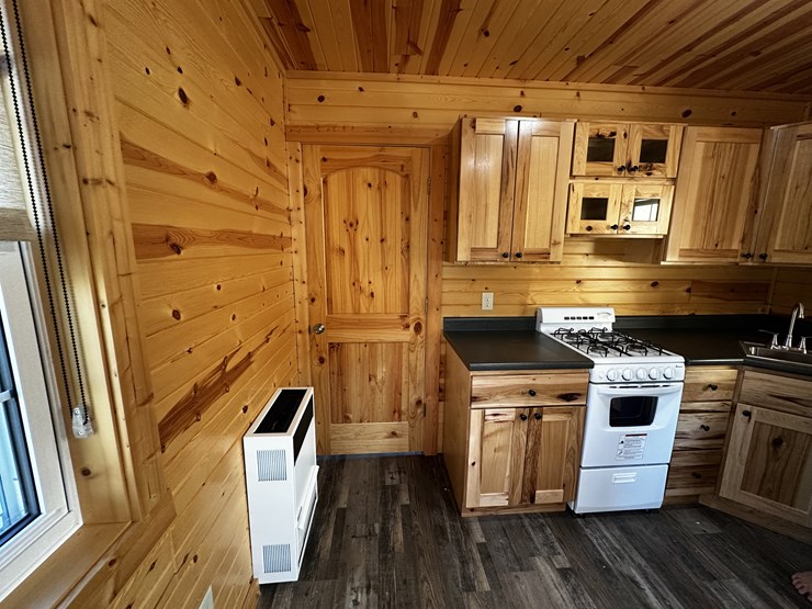 #1703-•-fully-finished-portable-cabin-image-51