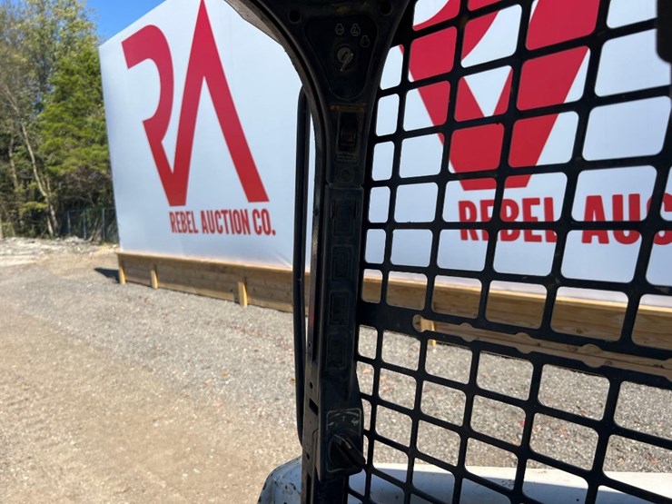 2019-bobcat-t590-image-30