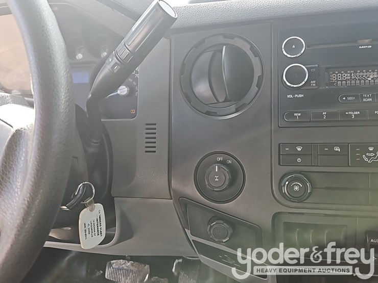 2011-ford-f350-image-24