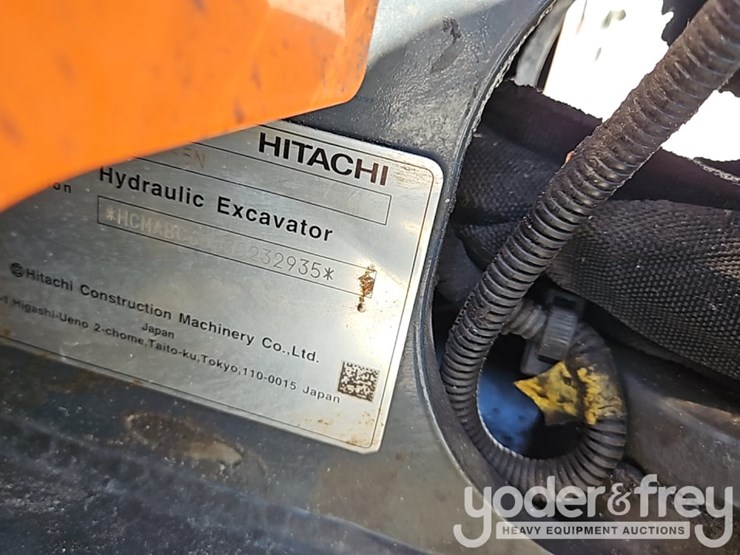 2022-hitachi-zx17u-image-34