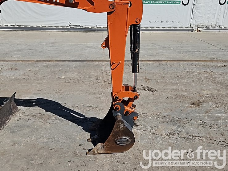 2022-hitachi-zx17u-image-15