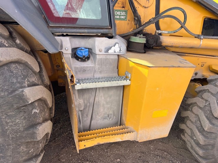 deere-410l-image-24