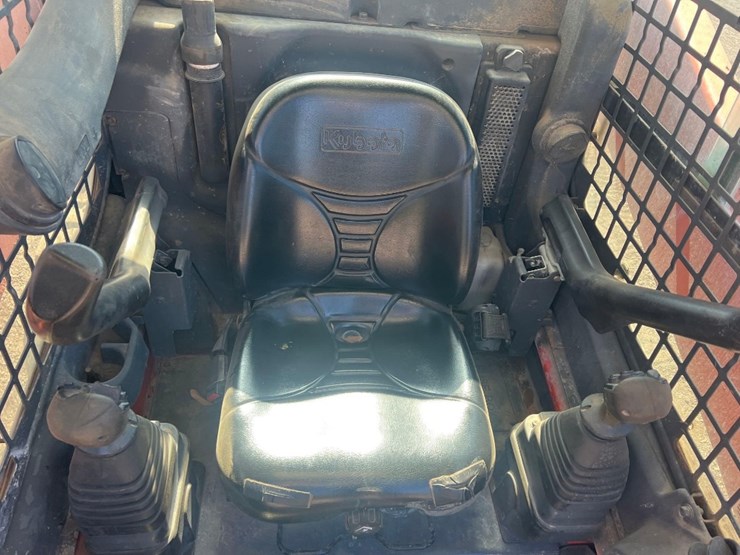 kubota-ssv65-image-18