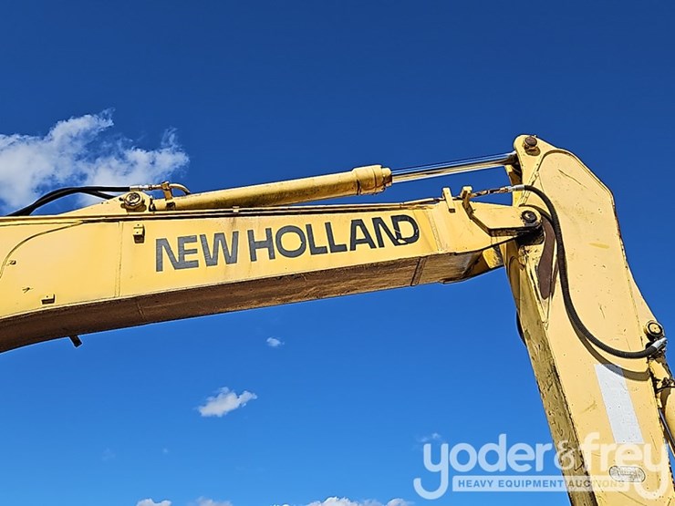 2004-new-holland-eh160-image-14