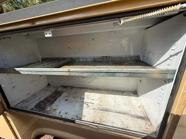 2019-ford-f550-xl-image-16