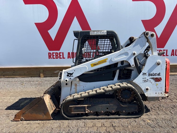 2019-bobcat-t590-image-1