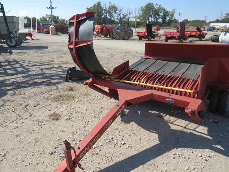 new-holland-144-image-2