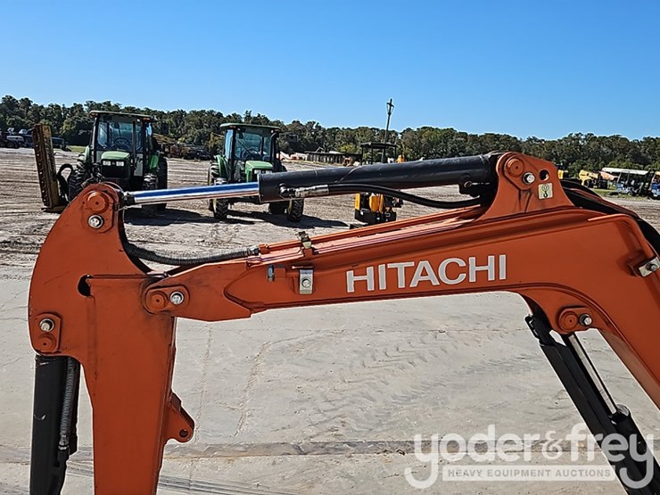 2022-hitachi-zx17u-image-17