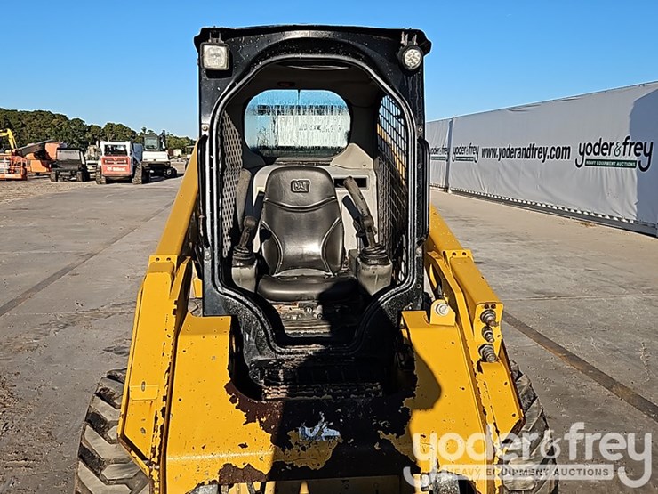 2019-caterpillar-262d-image-16