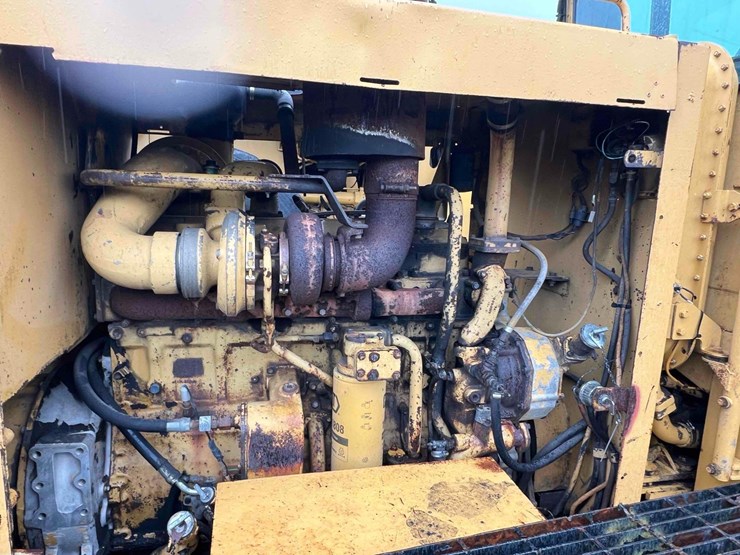 caterpillar-16g-image-7