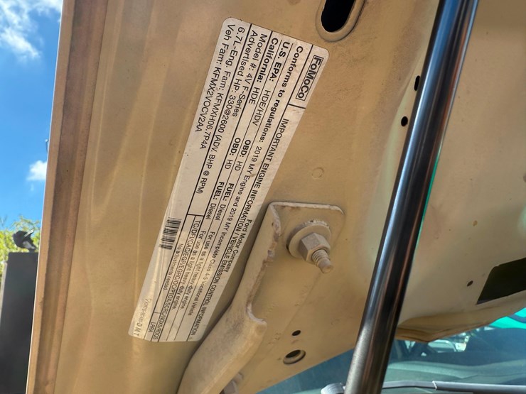 2019-ford-f550-xl-image-23