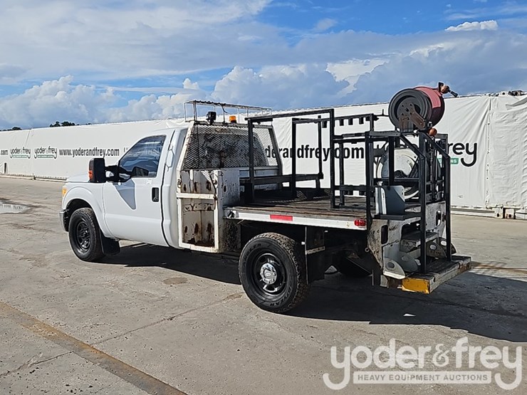 2011-ford-f350-image-4